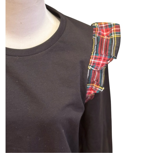 J. Crew Ruffle Shoulder Sweatshirt Plaid Black Red Tartan M Preppy Holiday - Picture 3 of 6